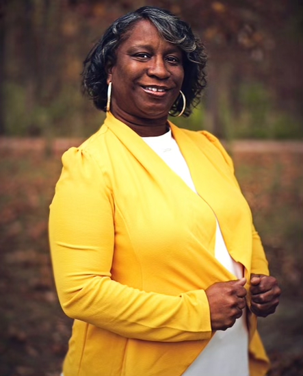 Shunquela Thomas